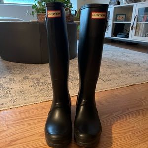 Hunter Women’s Tall Rain Boots